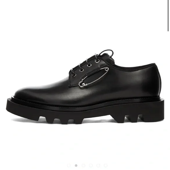 ローファー・オックスフォード GIVENCHY - Double Chain Glitter Derby Noir Shoes Givenchy black leather chain loafers 38 | eBay